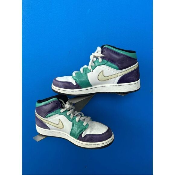 Nike Air Jordan Retro 1 GS Emerald Green Ice Purple Sneakers 322678-301 Sz 6Y